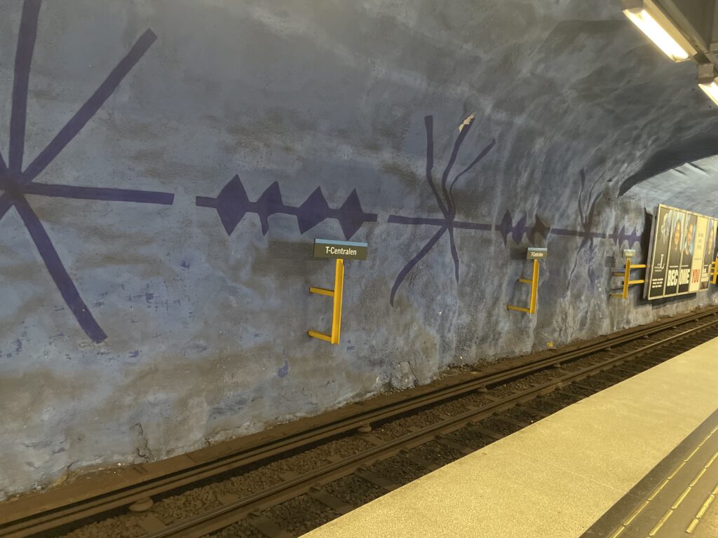 Ommålning på T-centralen i Stockholm